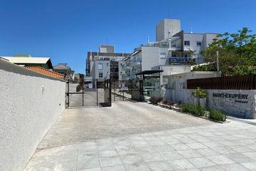 Compre Apartamento com 2 Quartos, 81 m² por R$ 1.250.000 em Campeche, Florianópolis - SC.